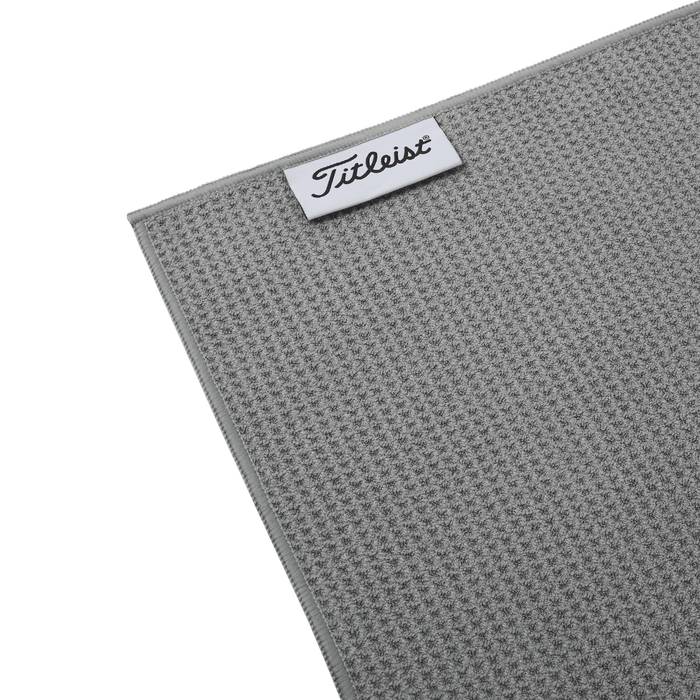 Titleist Players Microfibre Towel (2 Colours)