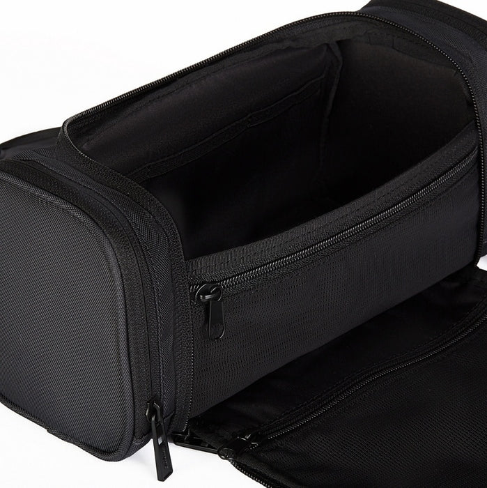 Titleist Players Hanging Toiletries Bag
