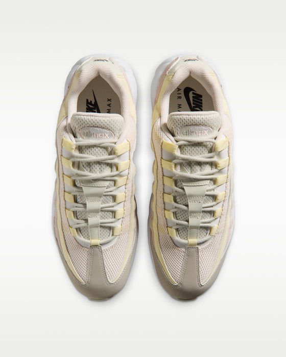 birds eye view of the Nike Air Max 95 G Golf Shoes in beige